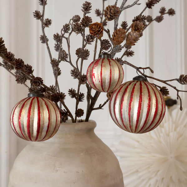 Set of 3 Round Christmas Baubles