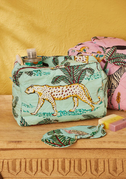 Green Jungle Print Wash Bag