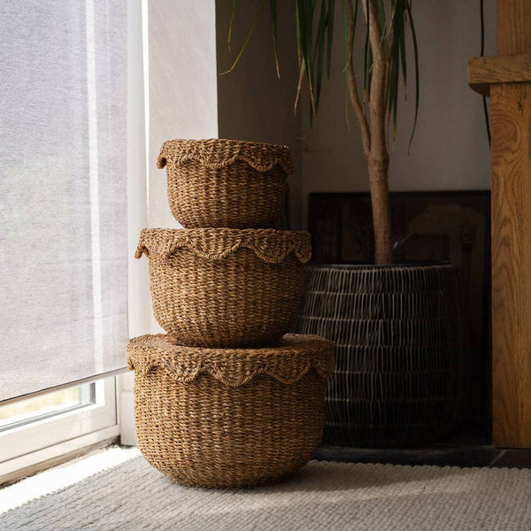 Small Bangali Scallop Lidded Storage Basket