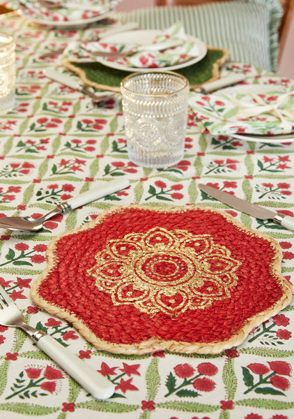 Red Foiled Scallop Jute Placemat