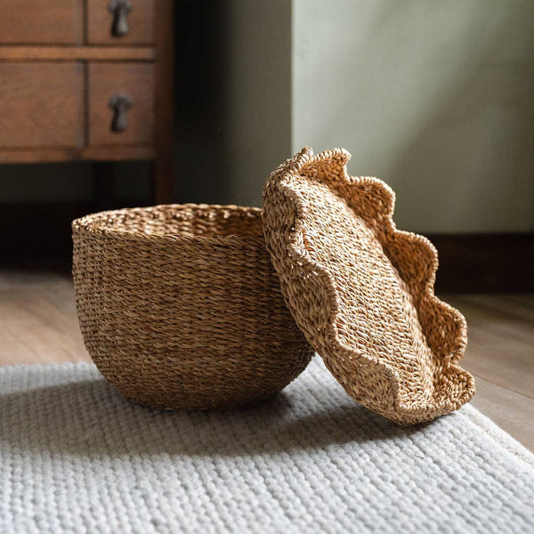 Small Bangali Scallop Lidded Storage Basket