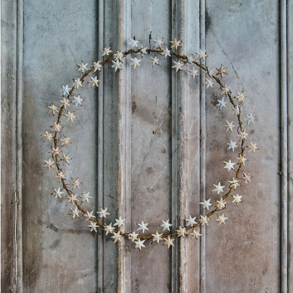Antique White Star LED Wreath