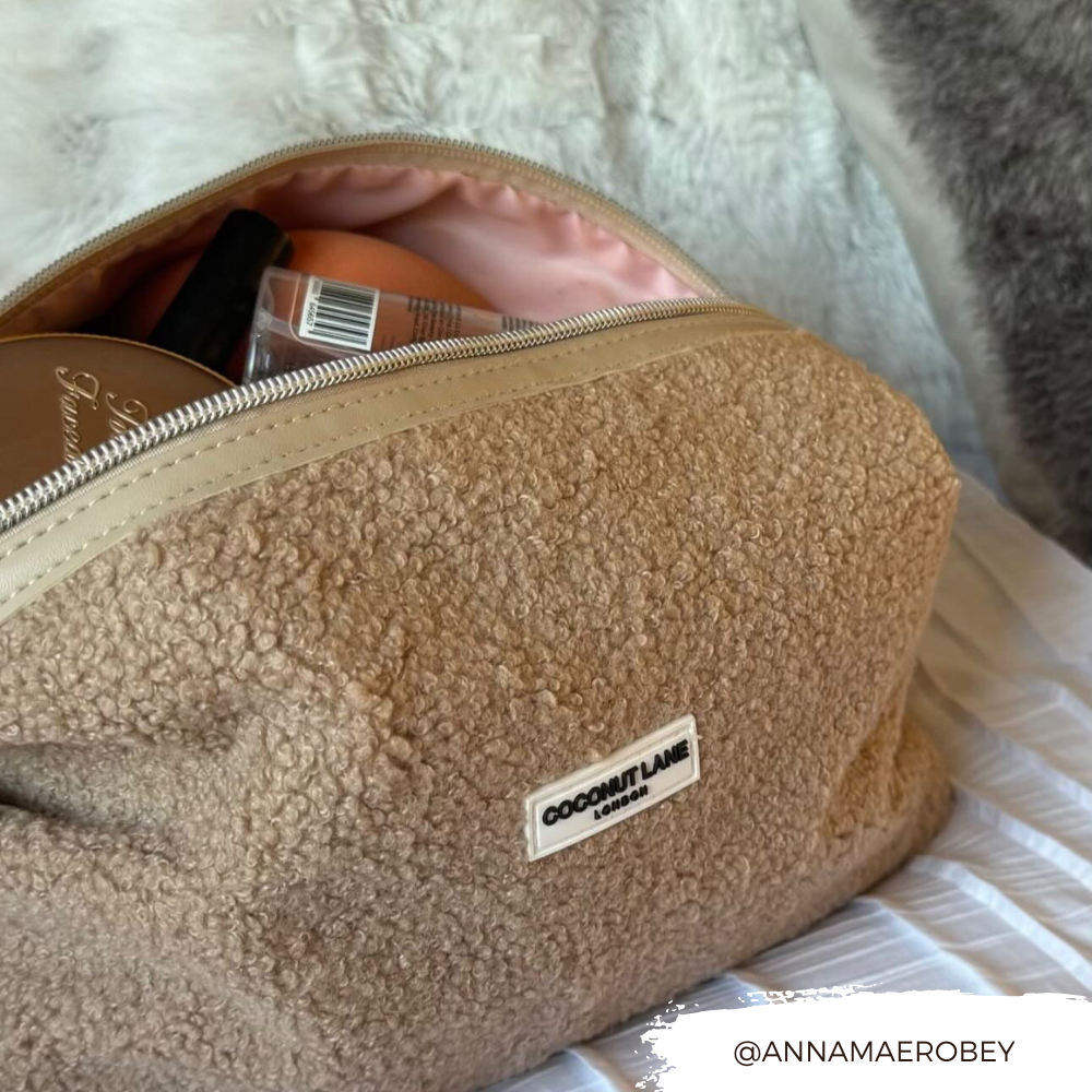 Neutral Teddy Washbag