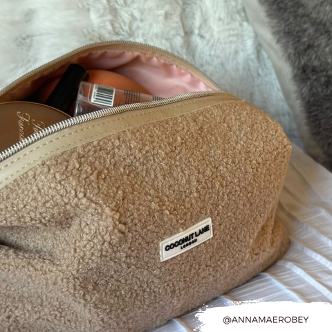 Neutral Teddy Washbag