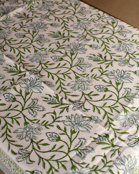 Green Trellis Wilsford Tablecloth XL
