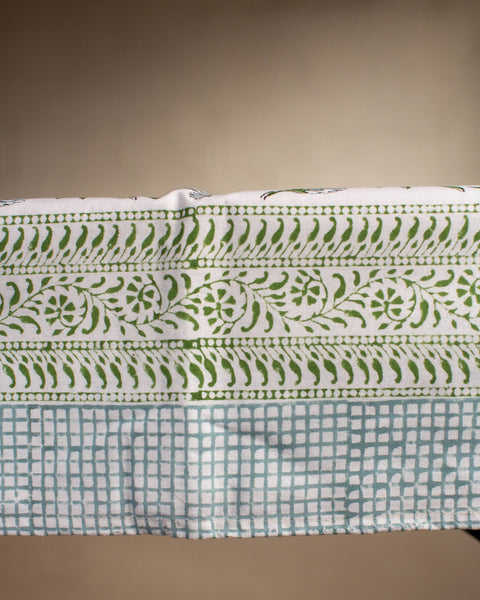 Green Trellis Wilsford Tablecloth XL