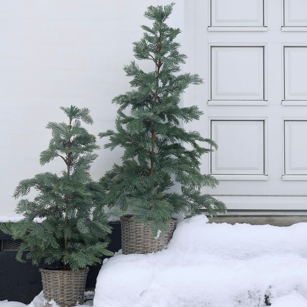 Pine Christmas Tree With Basket & 60 LED Lights