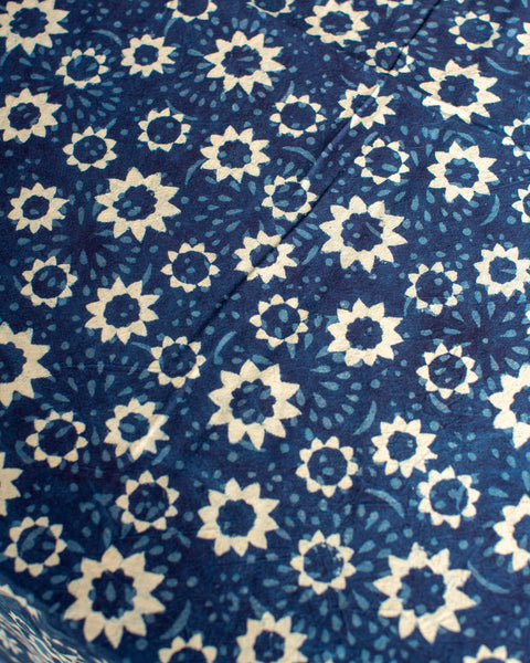 Blue Daisy Broad Chalke Tablecloth