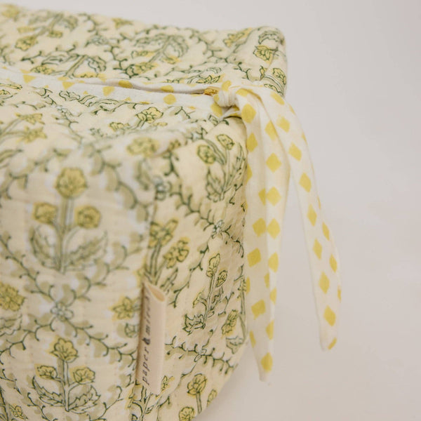 Floral Lattice Buttercream Washbag