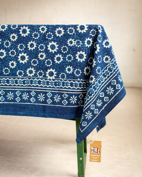 Blue Daisy Broad Chalke Tablecloth