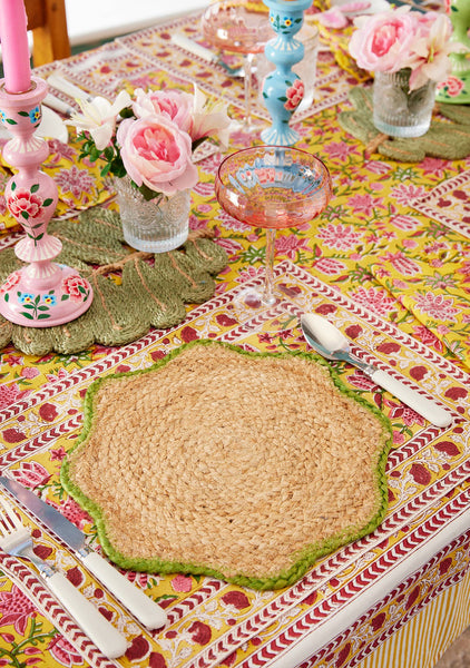 Pink Scallop Jute Placemat