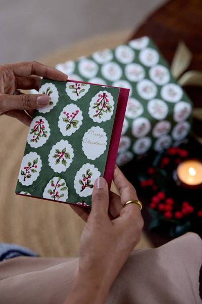 Scallop Tiles Holly Green