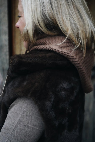 Brown Knitted Tie Detail Hood