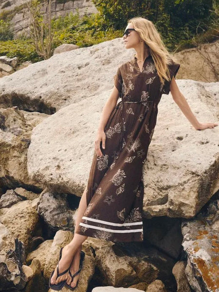 Chocolate Shell Print Dress By Saint Tropez