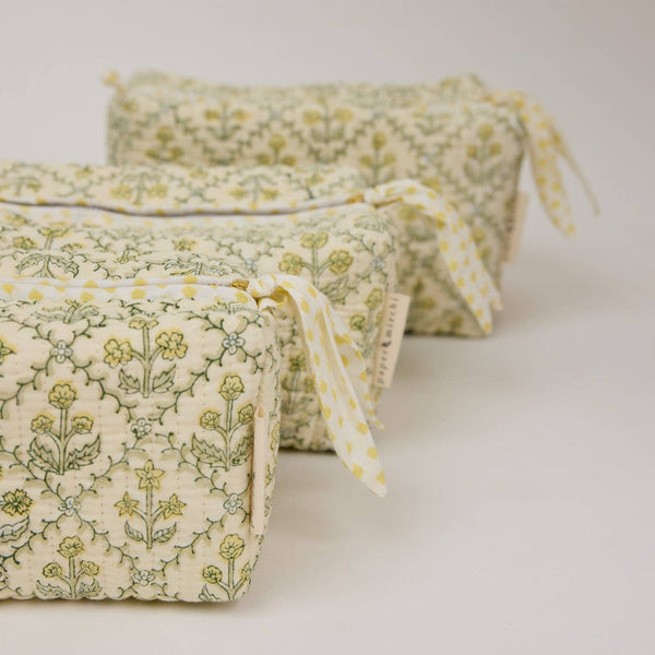 Floral Lattice Buttercream Washbag