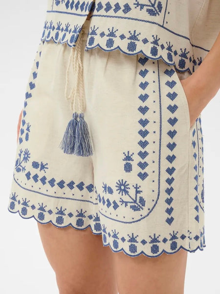 Cream Embroidered Linen Mix Shorts By Saint Tropez