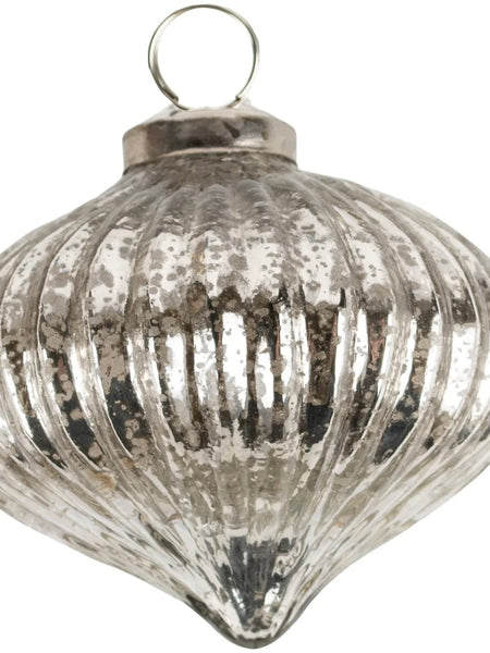 Silver Antique Ribbed Bauble