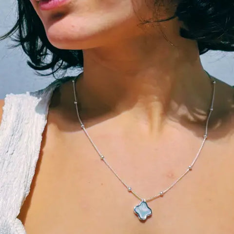 Silver Clover Mother of Pearl Pendant Necklace