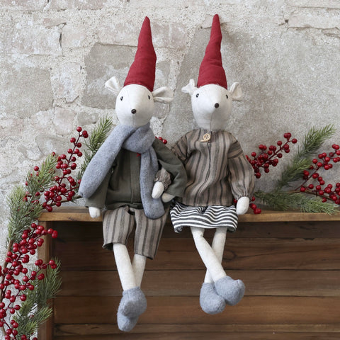 Agnes Christmas Mice Seated Decoration