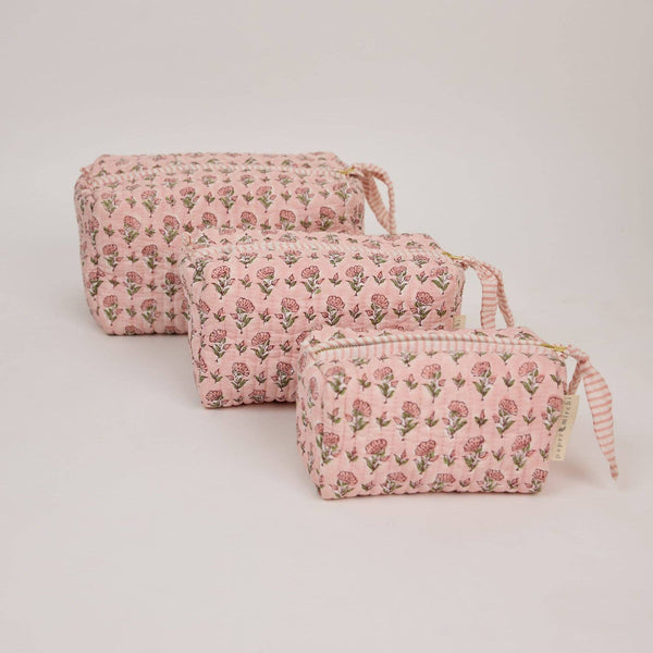 Blush Ditsy Floral Washbag