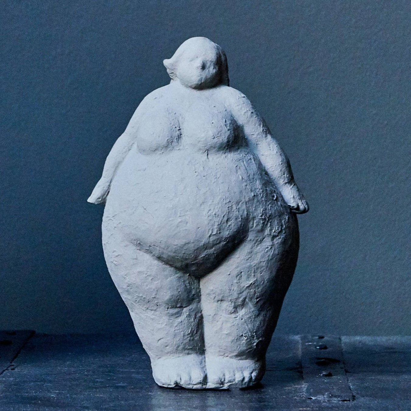 Abigail Ahern Victoria Sculpture