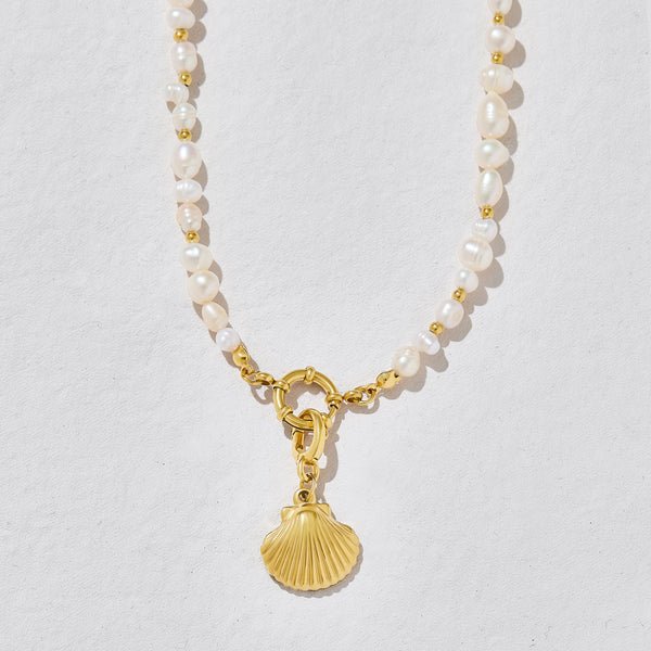 Gold Chrissie Clamshell  Charm
