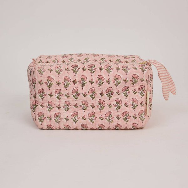 Blush Ditsy Floral Washbag