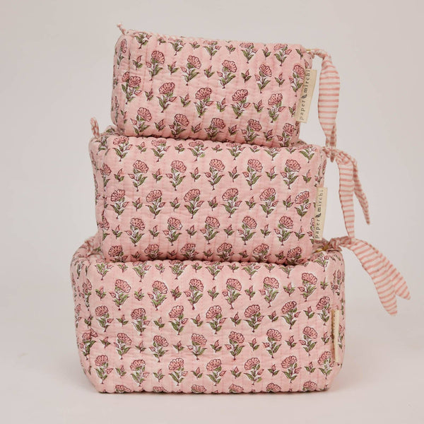 Blush Ditsy Floral Washbag