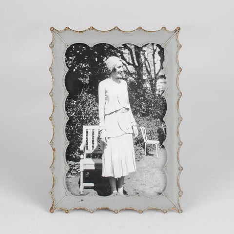 Scalloped Grey Photo Frame