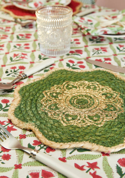 Green Scallop Foiled Wavy Jute Placemat