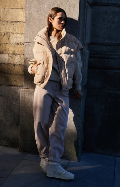 Neutral Washed High-Waist Mom Jeans By Yaya