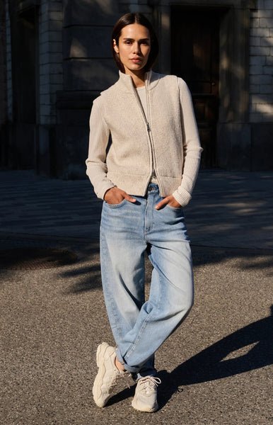 Faded Denim  Barrel Jeans By Yaya